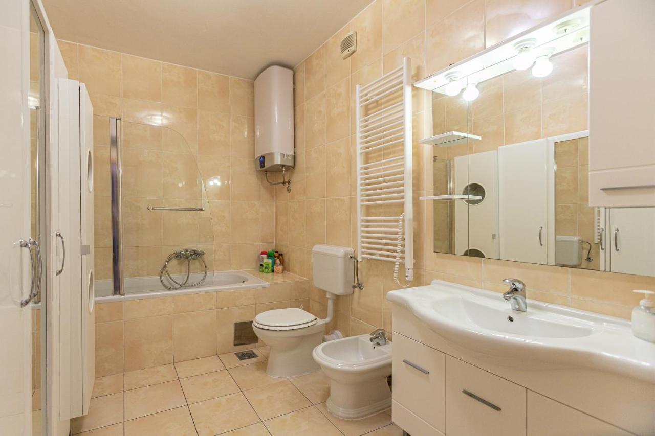 Apartment Relax Whit Big Terrace 170M2 Near The Beach Spalato Esterno foto